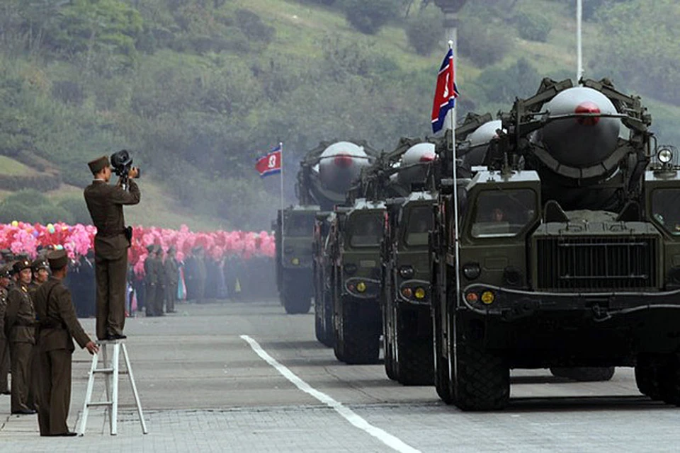 8 сентября 2004 года от МИДа Северной Кореи поступило первое официальное заявление о создании в стране ядерного оружия