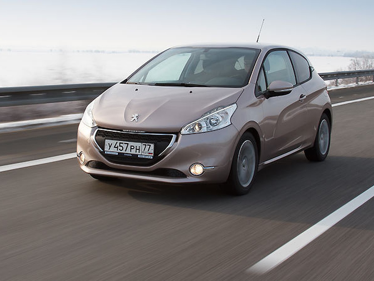 Тест-драйв Peugeot 208: французы отличились - KP.RU