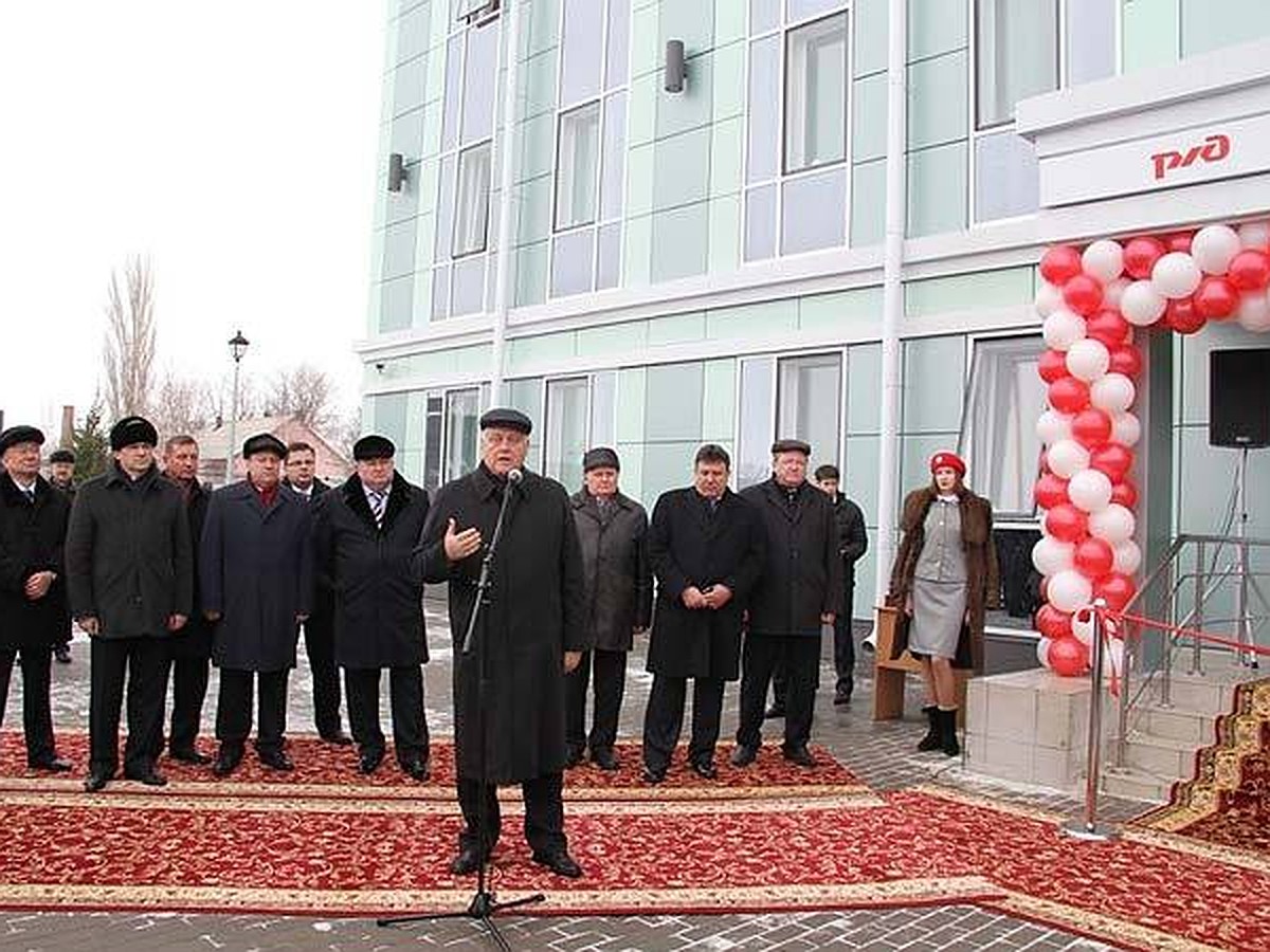 Президент ОАО «РЖД» Владимир Якунин принял участие в церемонии открытия  нового здания эксплуатационного локомотивного депо Максим Горький - KP.RU