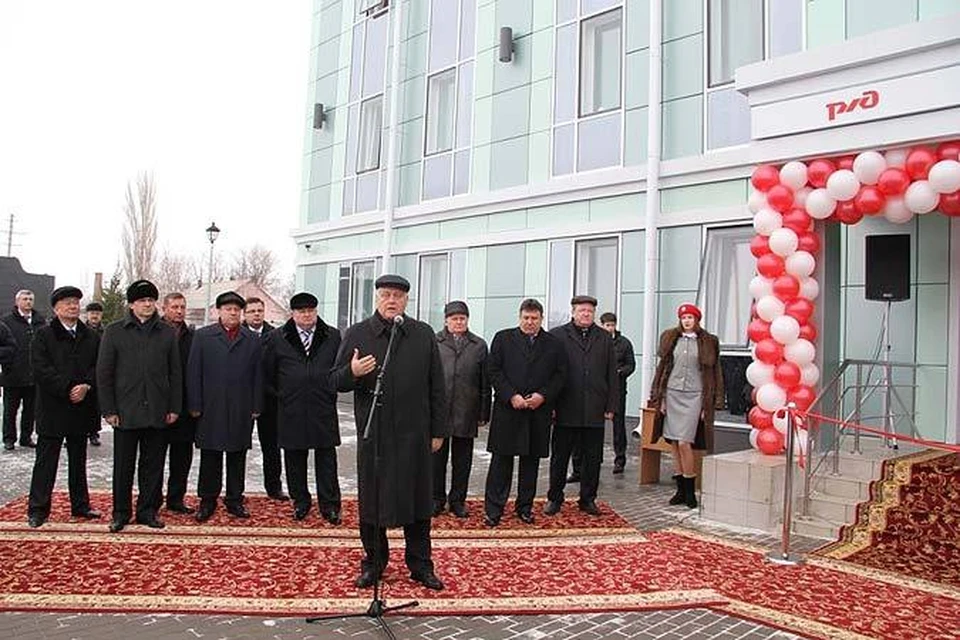 Открытие горького. Эксплуатационное депо Максим Горький. Локомотивное депо Максим Горький. Максим Горький депо эксплуатационное локомотивное депо. Начальник локомотивного депо Чита.