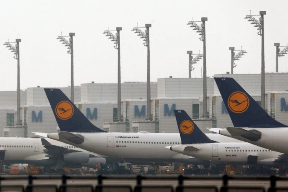 Авиакомпания Lufthansa объявила короткую распродажу билетов из России в города на разных континентах. Купить билеты со скидками можно всего двое суток, 6 и 7 марта 2013 года. Слетать по ним - с 1 апреля до 15 июня