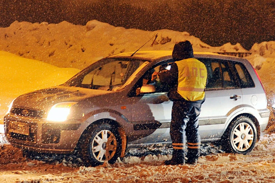 В Москве начались массовые проверки водителей на алкотестере