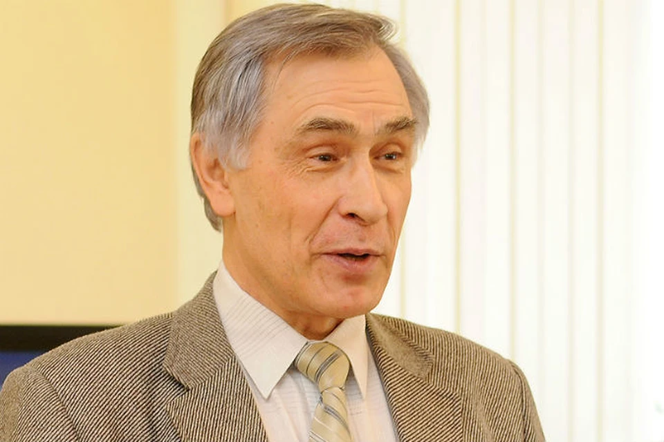 Кемеровский энергетик выпустил сборник рецензий