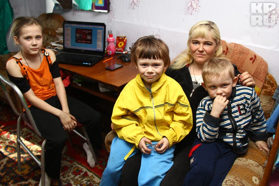 Семье Шевалдиных вернули четырех детей.