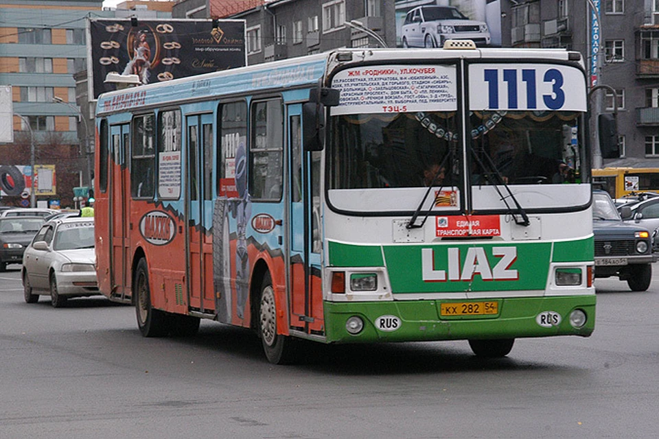 Новосибирск автобус ру. Новосибирский автобус. 13 Автобус Новосибирск. Новосибирские маршрутки. Автобус 1113 Новосибирск.