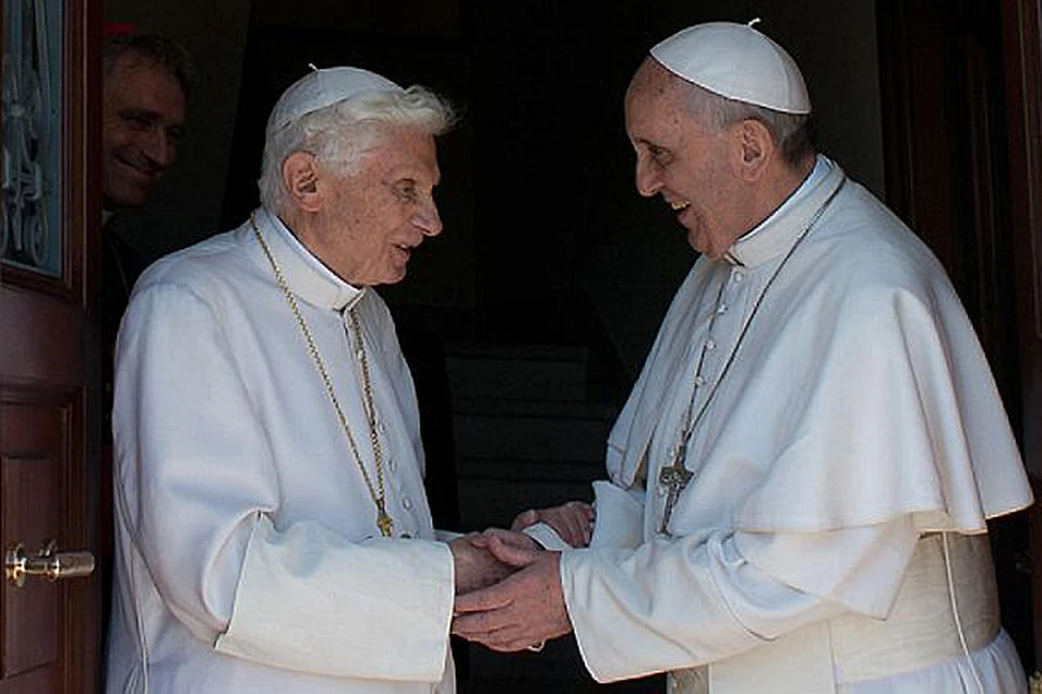 В католическом мире вновь говорят о плохом самочувствии почетного понтифика Бенедикта XVI
