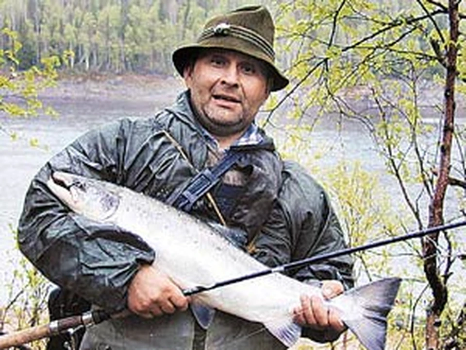 Ловим рыбу в карелии. Рыболовство в Карелии. Рыбалка в Карелии. Ловля лосося на спиннинг в Карелии. Рыбалка в Карелии на семгу.