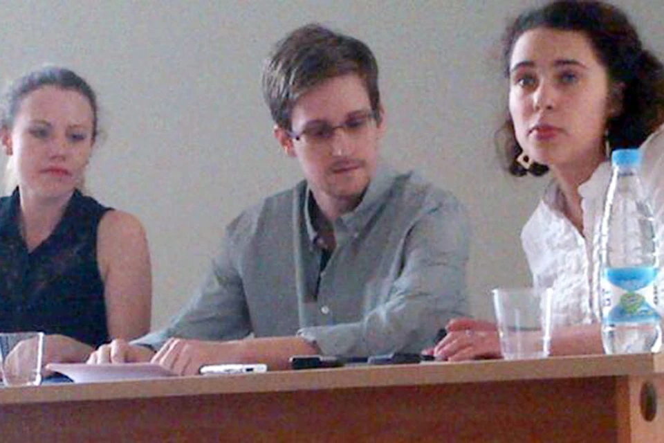 Началась встреча Эдварда Сноудена с правозащитниками