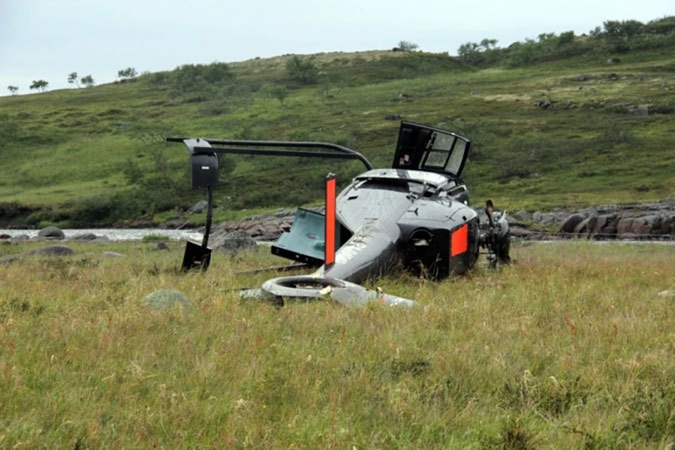Вертолет «Eurocopter-120», высадив трех пассажиров, внезапно завалился набок.