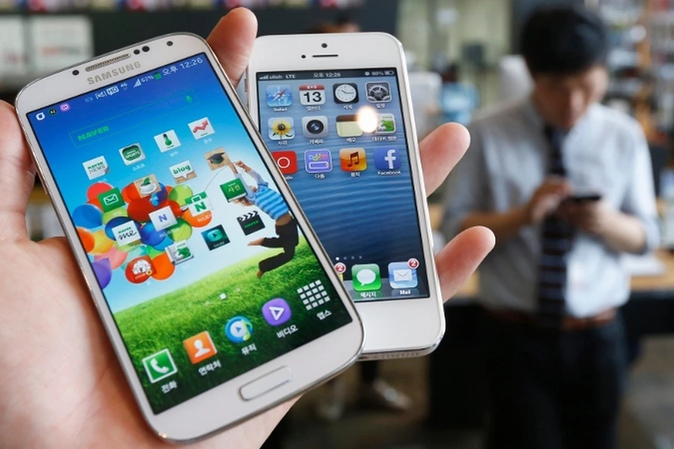 Смартфоны Samsung обогнали iPhone по популярности