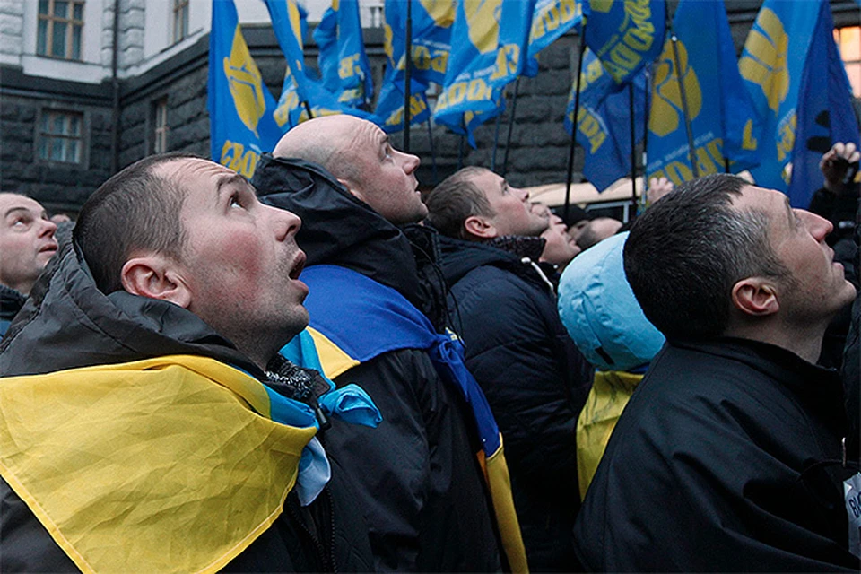 Чуть ли не главной движущей силой, тянущей Украину в Европу, стали украинские националисты