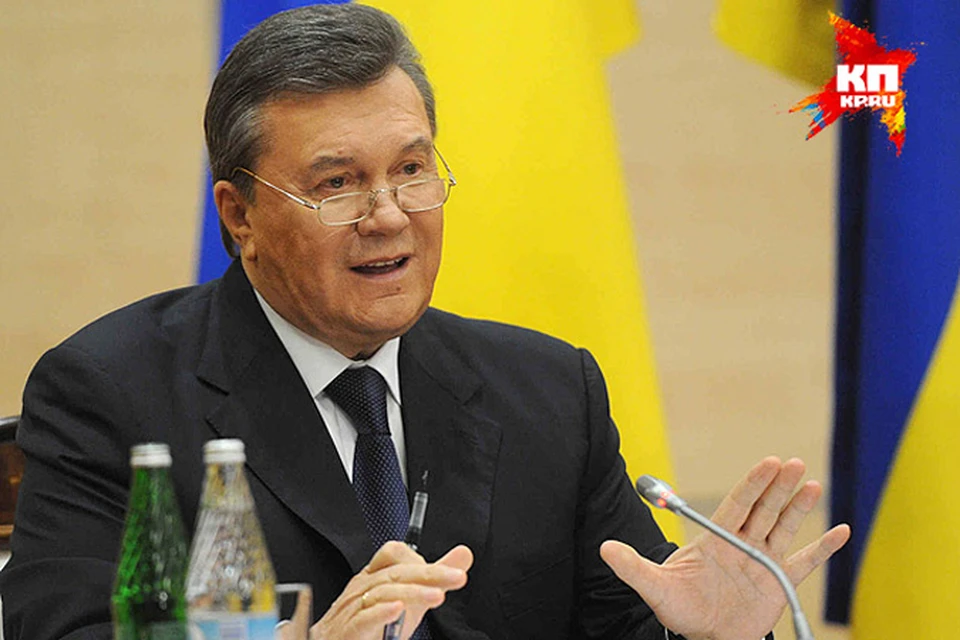 Журналисты, подогретые давкой на входе в зал, были настроены на жесткие вопросы Януковичу.