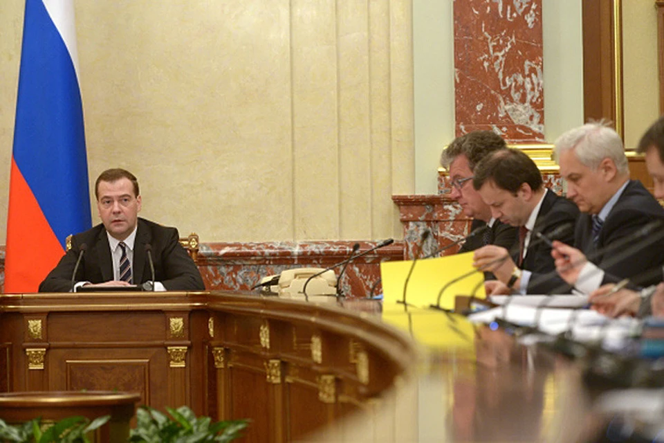 По словам Медведева, в ближайшие годы на полуострове должна быть в полтора-два раза увеличена добыча газа