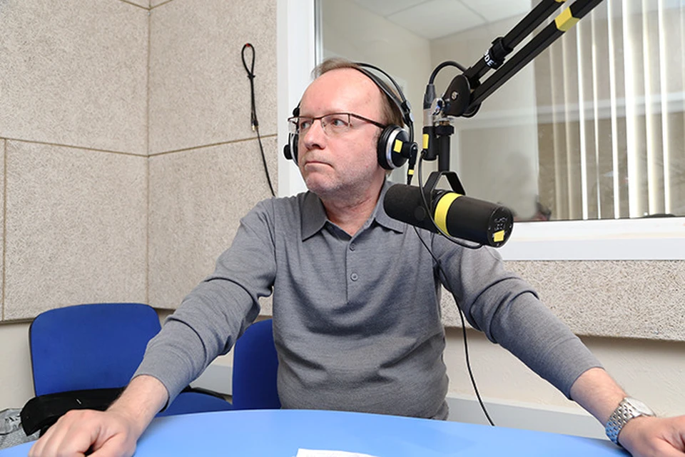 Александр Подопригора выступает на радио "Комсомолки" каждый вторник.