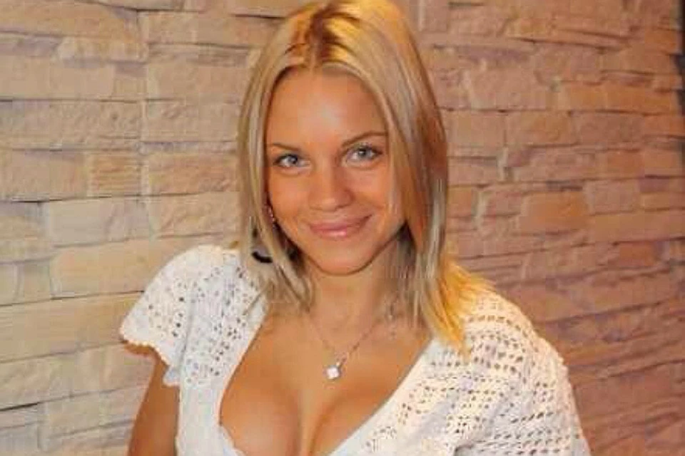 Напомним, несколько месяцев назад известный футболист Александр Кержаков расстался со своей гражданской супругой