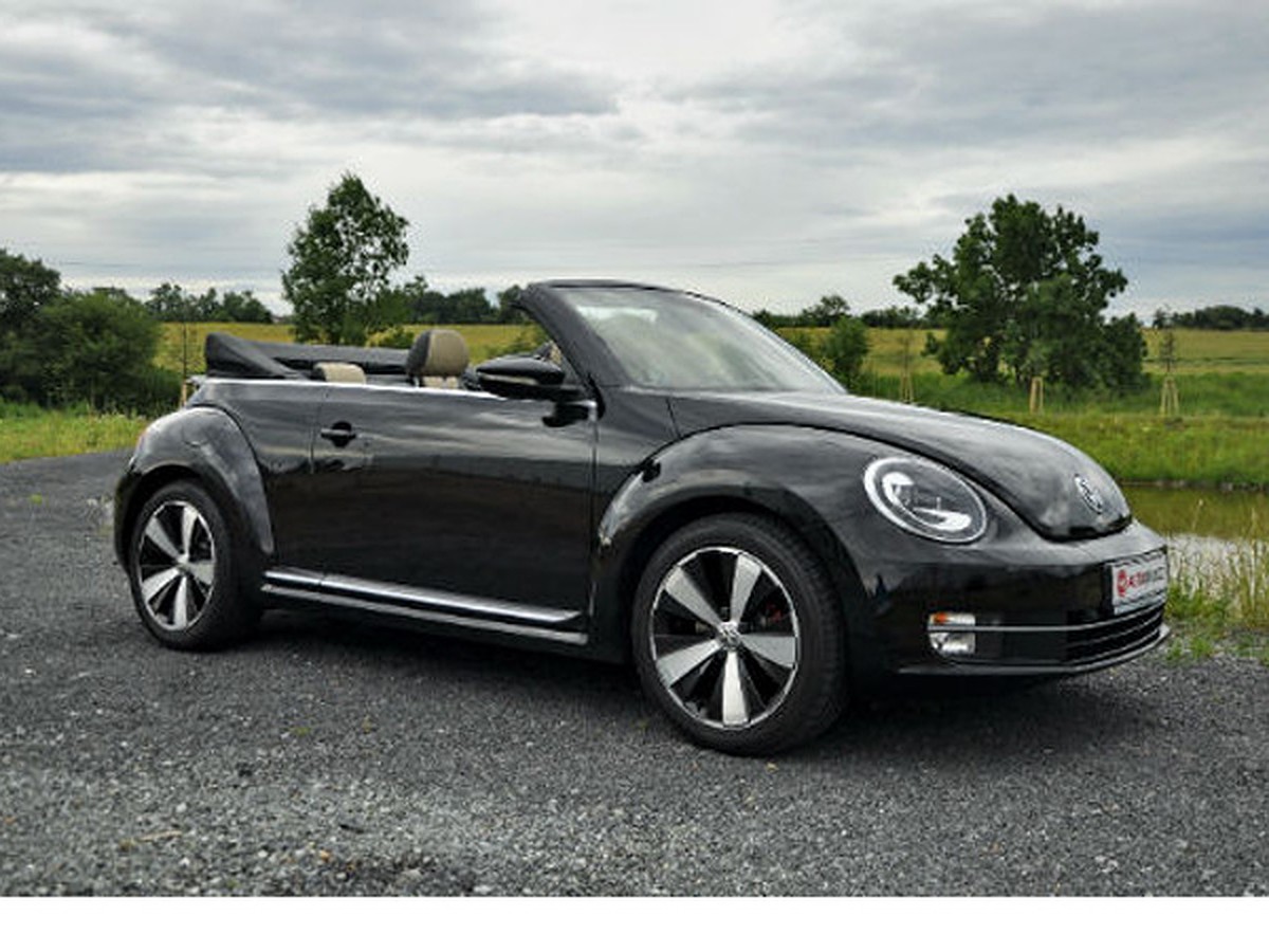 Тест-драйв Volkswagen Beetle Cabriolet: стиляга - KP.RU