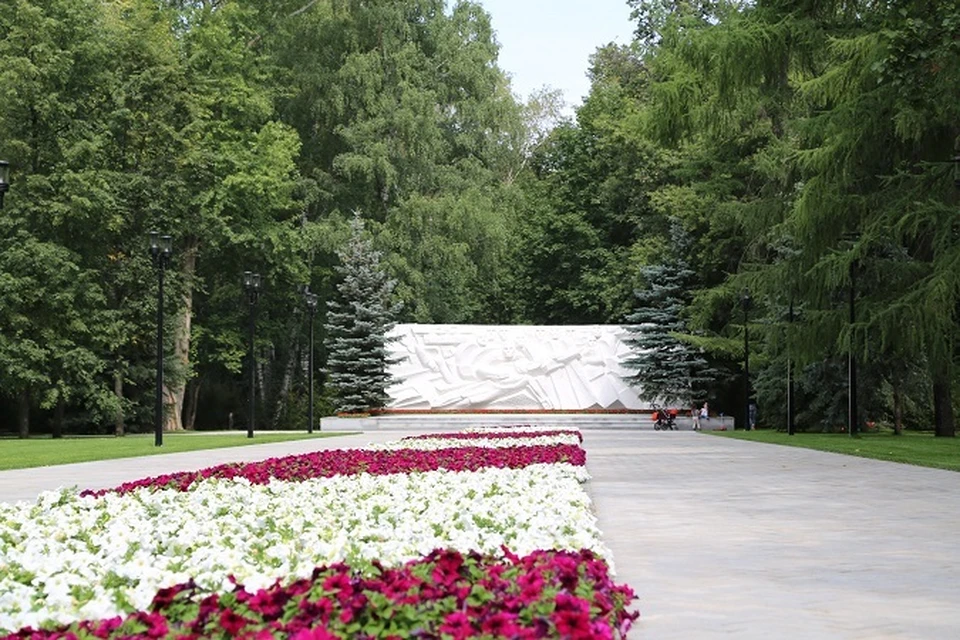 Парк горького казань. ЦПКИО им Горького Казань. Центральный парк культуры Казань. Парк Горького парк Казань. Центральный парк культуры и отдыха имени Горького (Казань).