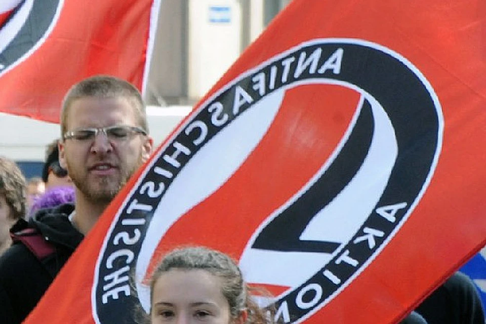 Испанские антифашисты выступили против политики Украины