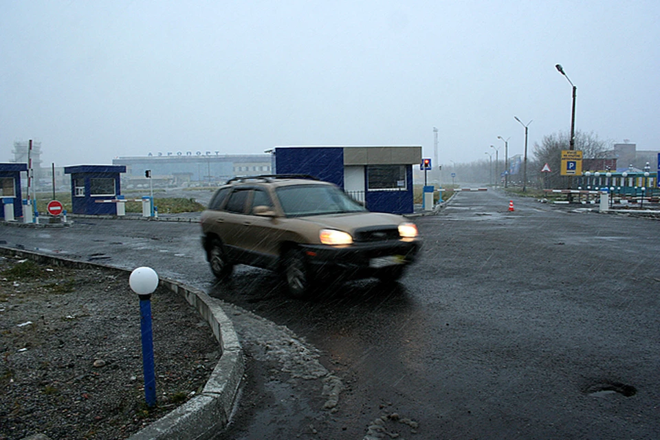 Парковка Мурманск около аэропорта.