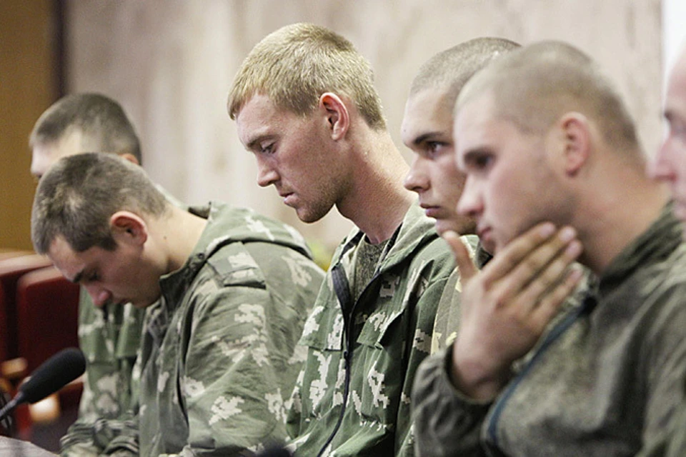 Все российские десантники, которые оказались захвачены украинскими военнослужащими на территории Украины, вернулись домой