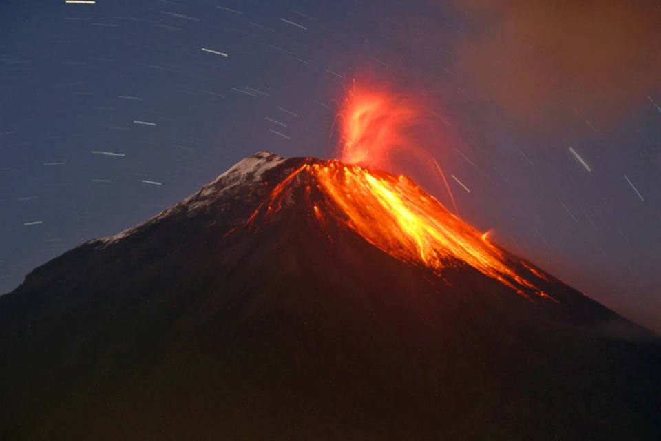 В Эквадоре проснулся вулкан с настоящим «вулканическим» именем – Тунгурауа, что в переводе с языка индейцев кечуа означает «глотка огня» или «огненное горло»