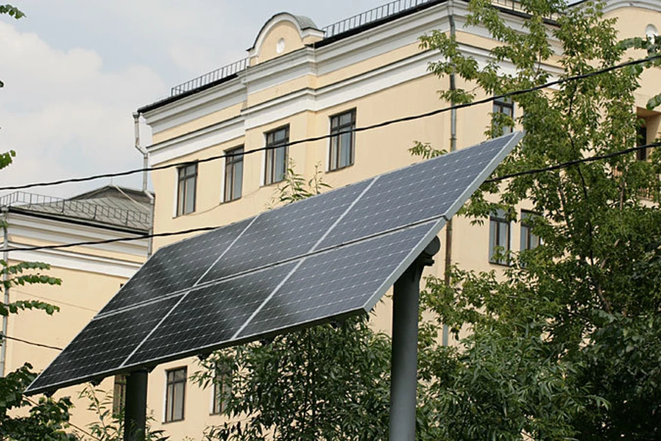 С нового года на крышах ряда столичных зданий могут появиться солнечные коллекторы-водонагреватели