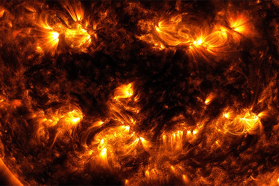 В НАСА сделали фотографии солнца, похожего на тыкву для Хэллоуина