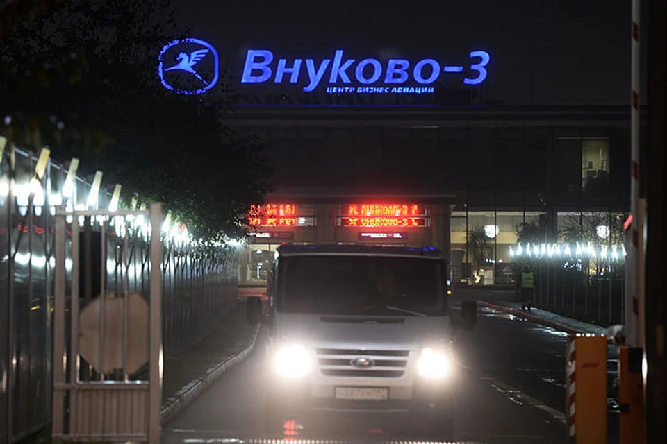 Комсомолке» удалось побеседовать анонимно с одним из диспетчеров аэропорта Внуково