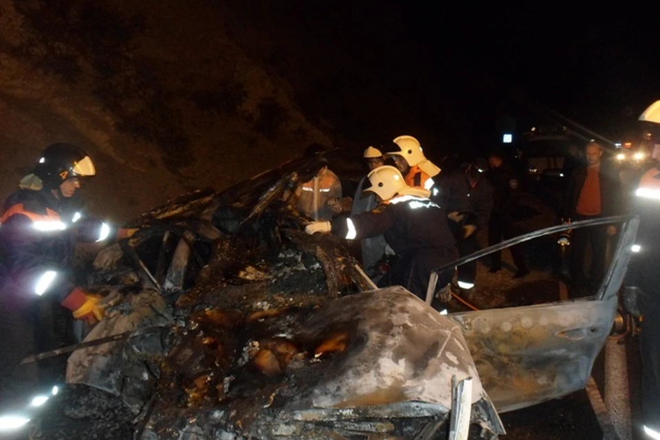 На месте аварии работали спасатели ФОТО: пресс-служба "Кубань-СПАС"