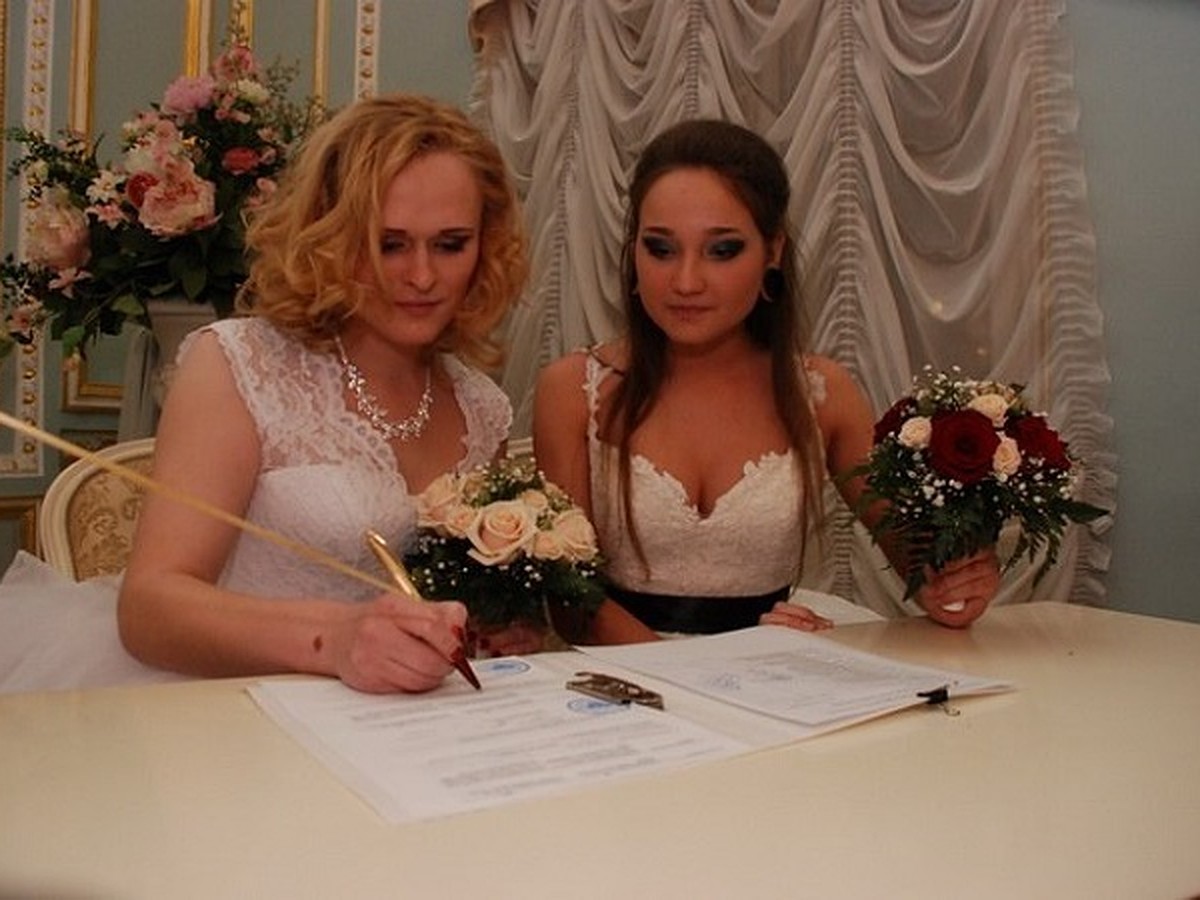В Караганде сыграли свадьбу девушки-лесбиянки: 27 апреля - новости на real-watch.ru