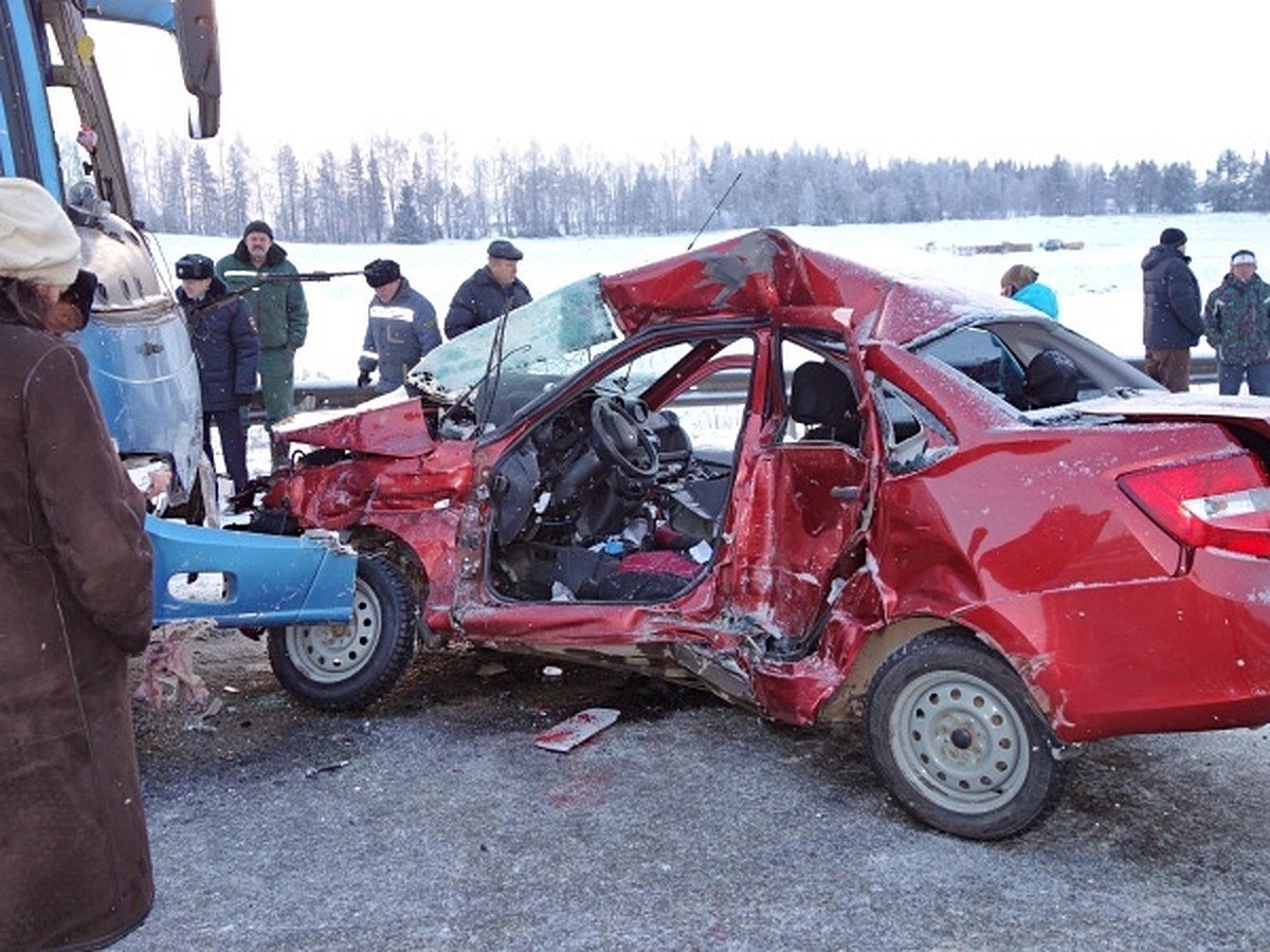 В Удмуртии семейная пара погибла на месте, где два года назад разбился их  сын - KP.RU