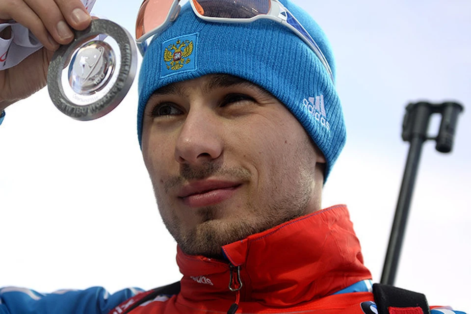 Российский биатлонист Антон Шипулин в пятницу стал победителем мужской спринтерской гонки на 10 км