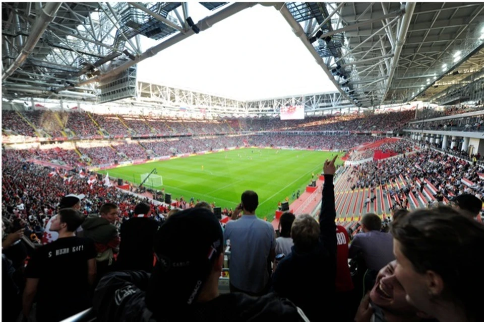 Спартаковский стадион в Москве (на фото) открылся в конце лета 2014 года, вскоре после арены в Казани.
