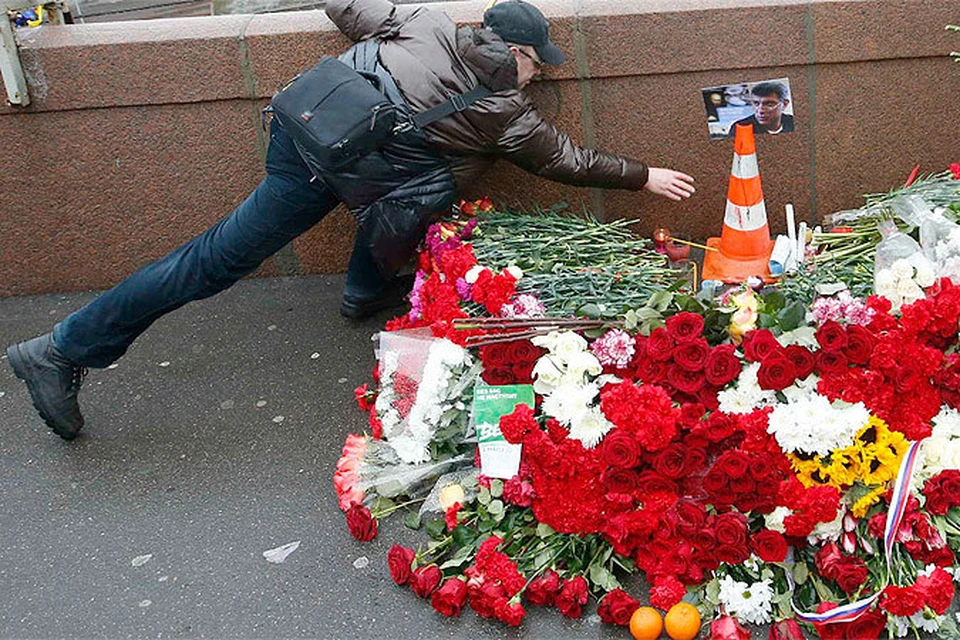 Убийство Бориса Немцова: Было две машины и четыре исполнителя