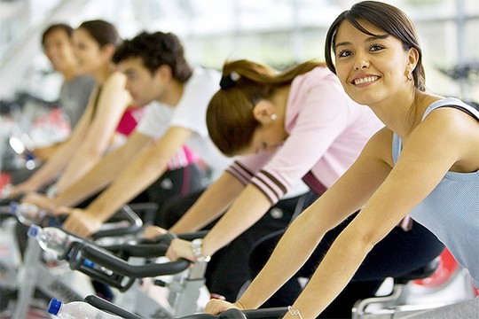 Даже если сегодня не собирались заниматься физическими упражнениями, найдите время, чтобы надеть одежду для фитнеса.