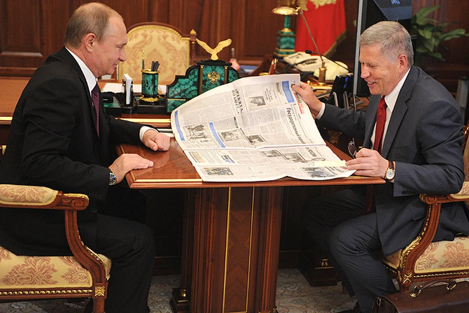 Президент России Владимир Путин лично поздравил в Кремле главного редактора «КП» Владимира Сунгоркина с юбилеем газеты.