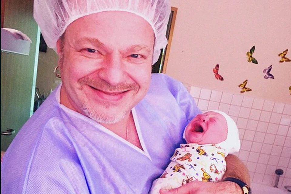 На своей официальной страничке в социальной сети Instagram популярный певец Владимир Пресняков объявил о том, что во второй раз стал отцом