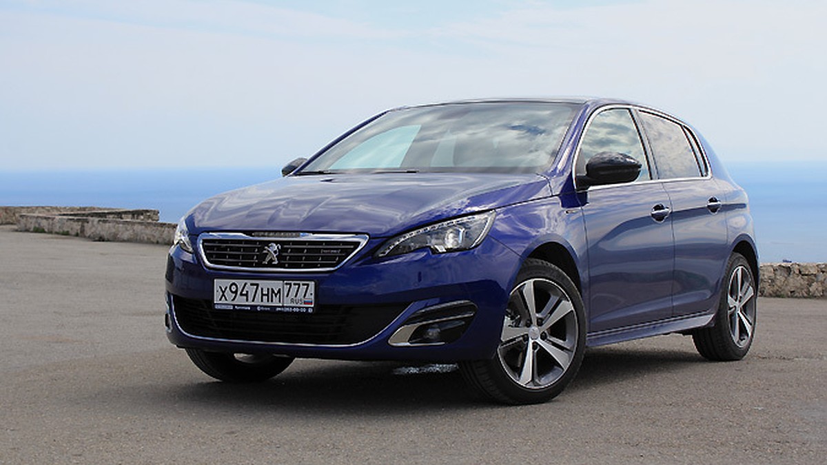 Тест-драйв Peugeot 308: с виду быстрый - KP.RU