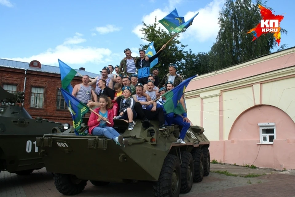 За ВДВ!