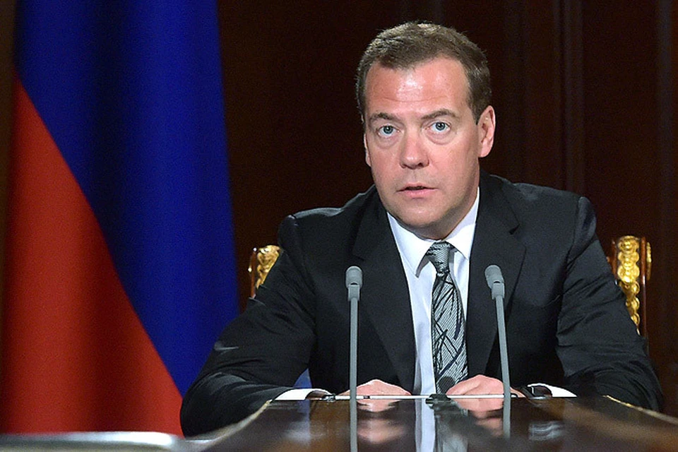 Премьер Дмитрий Медведев подписал постановление об продовольственном эмбарго для Албании, Черногории, Исландии, Лихтенштейна и Украины