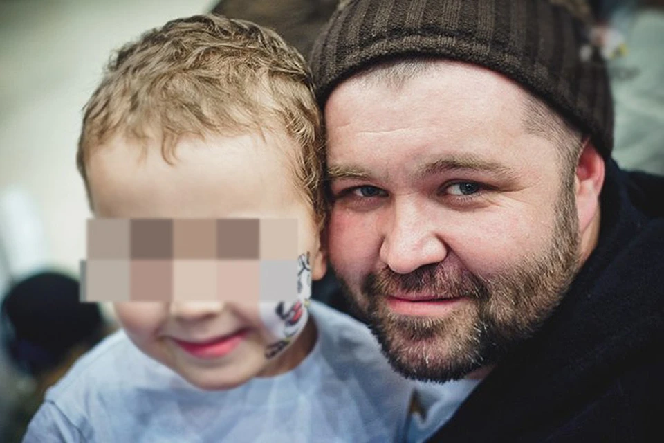 Пьяная компания до смерти забила челябинца на глазах его маленького сына. Фото со страницы VK Давлята Насырова.