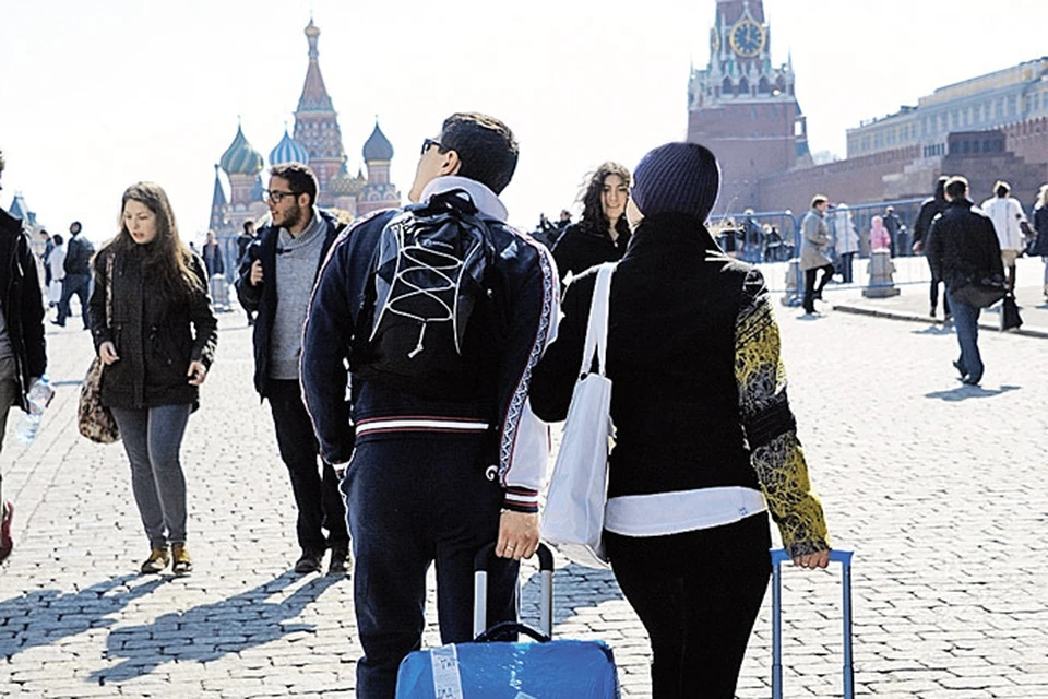 Москва все-таки оказалась не резиновой. На фоне кризиса многие москвичи решили променять столичную жизнь на более спокойную провинциальную.