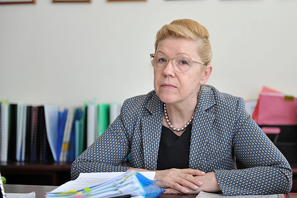 Елена Борисовна в свое время уже трудилась в верхней палате парламента