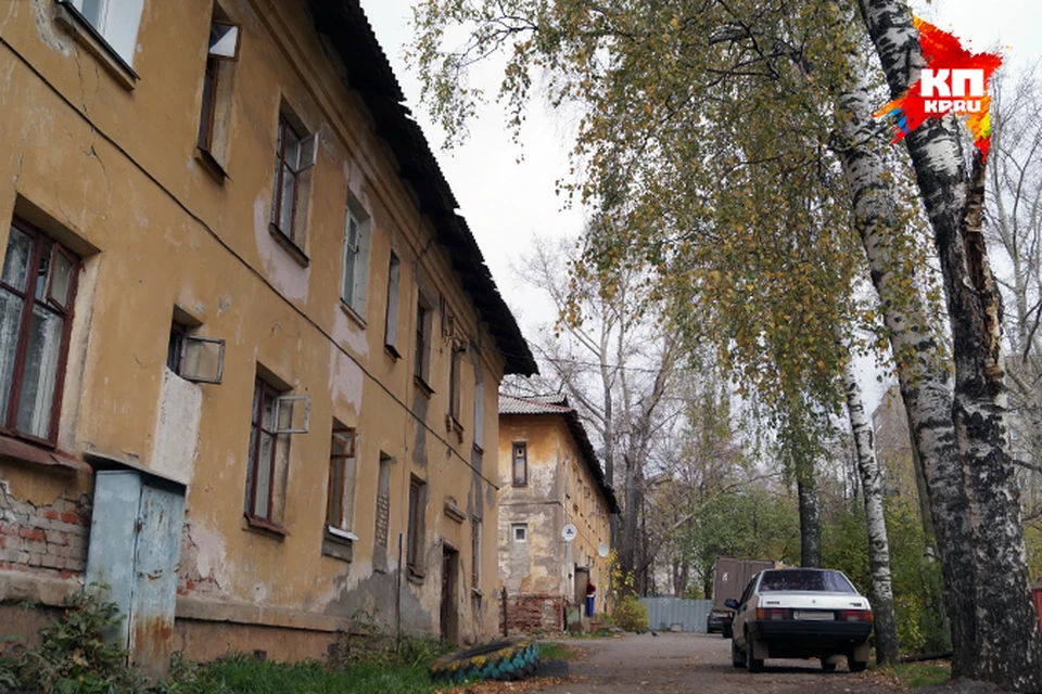 Дома по улице Попова, если их не сносить, нужно капитально ремонтировать.