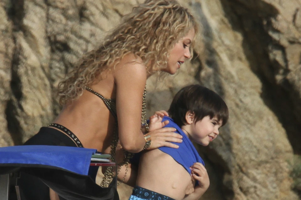 Шакира привела сына Милана на съемки клипа. Фото: EAST NEWS.