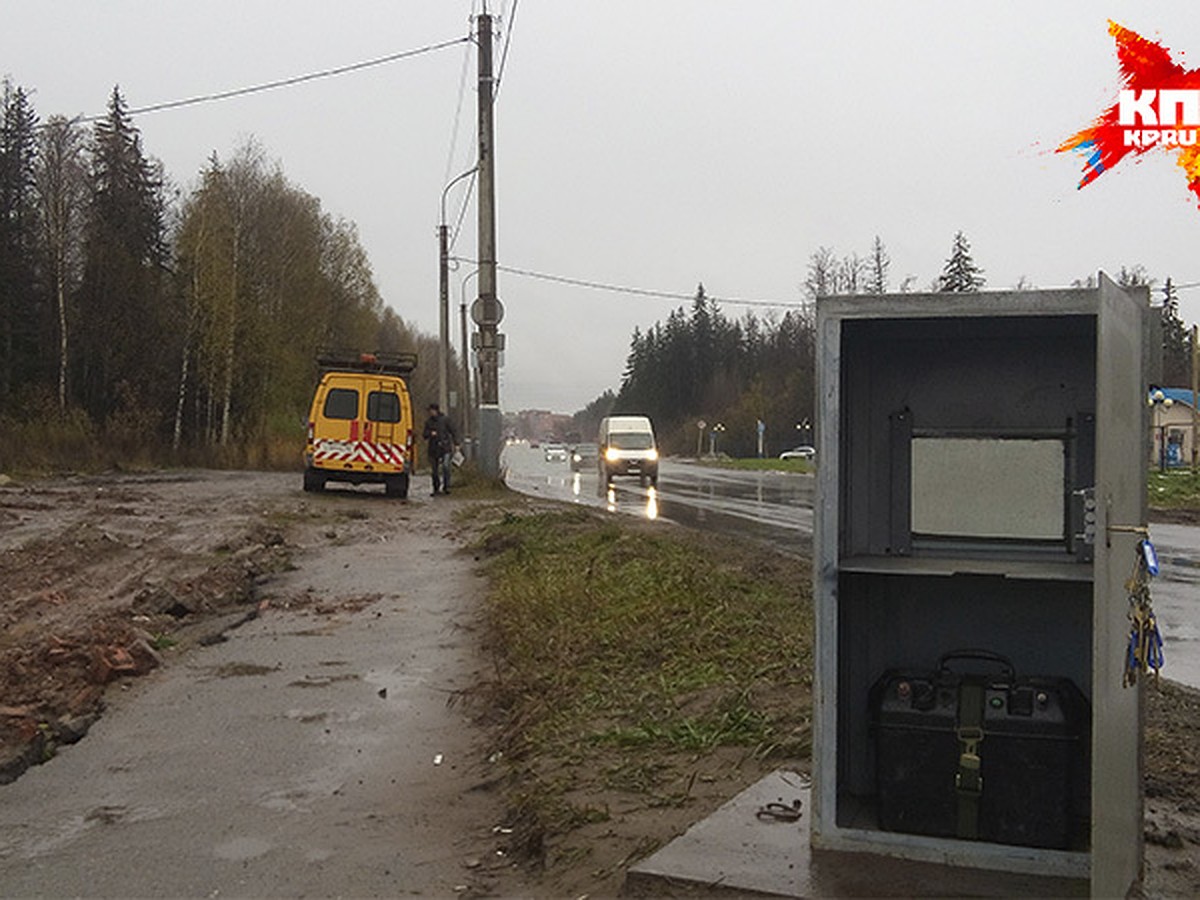 Антивандальные ящики на дорогах Ижевска страдают от вандалов - KP.RU