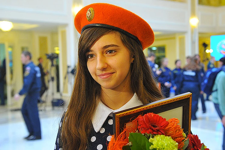 14-летняя Яна Ермашова из Донецка: «Было приятно, когда раненые ополченцы улыбались»