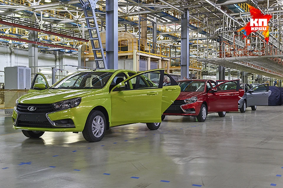 В самой дорогой комплектации ижевской LADA Vesta будет камера заднего вида и ограничитель скорости. Фото: АвтоВАЗ