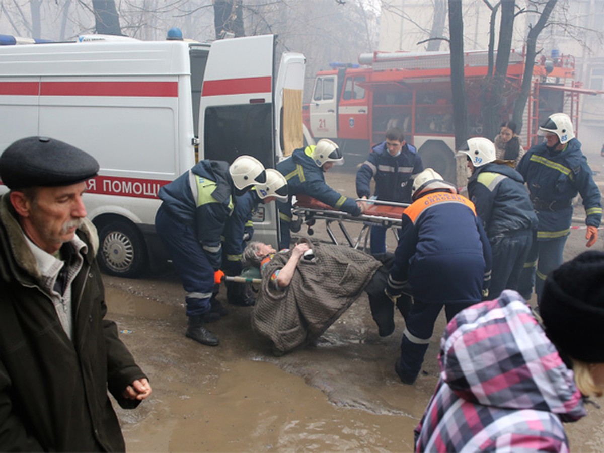 Жилец взорвавшегося дома в Волгограде: Я и мои родные прыгали из окон,  чтобы не погибнуть - KP.RU