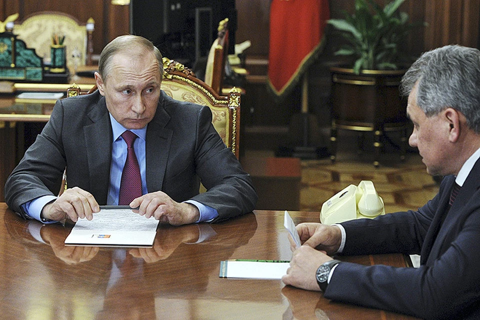 Президент Путин и глава Министерства обороны РФ Сергей Шойгу.